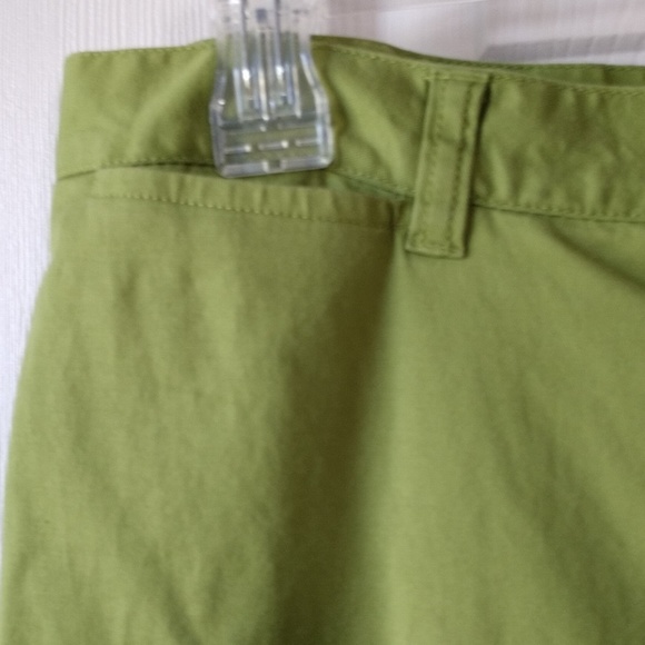🩸 3/$15. 🩸Jones New York Signature Lime Capri's Size 6 - Picture 6 of 8